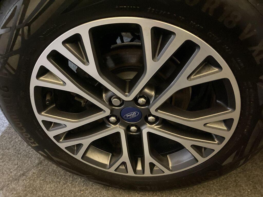 2023 FORD Kuga Titanium Edition